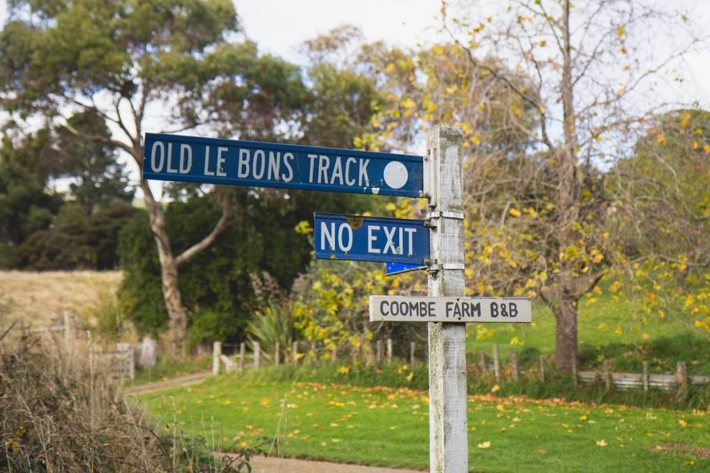 Coombe Farm sign